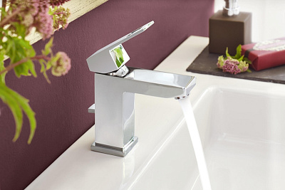 Смеситель Grohe Eurocube 23127000 для раковины